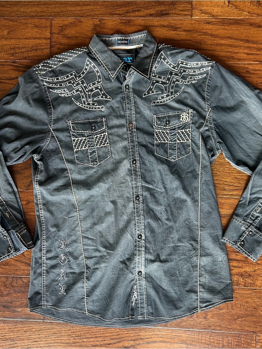 Roar Men’s Black Western Embroidered Button-Down Shirt